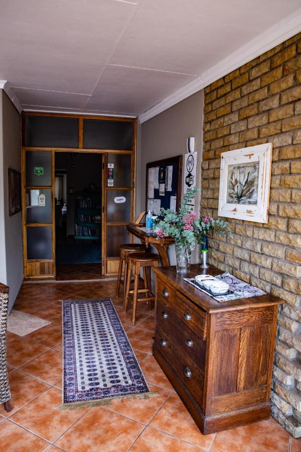Woodpecker Guesthouse Ficksburg Kültér fotó