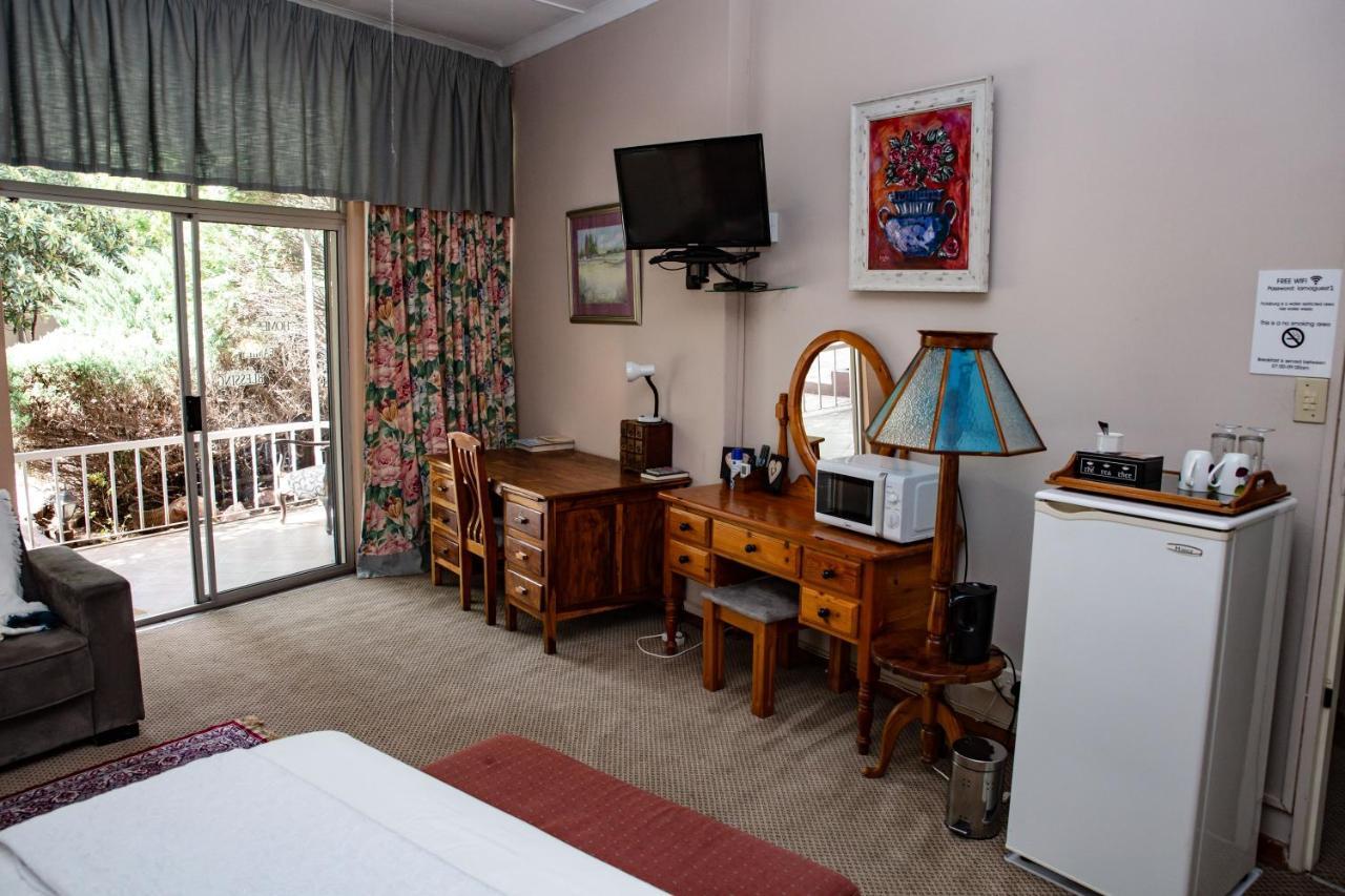 Woodpecker Guesthouse Ficksburg Kültér fotó