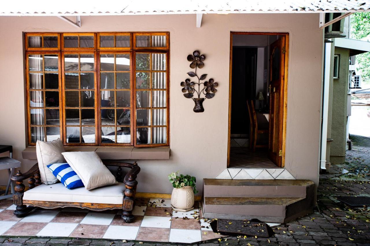 Woodpecker Guesthouse Ficksburg Kültér fotó